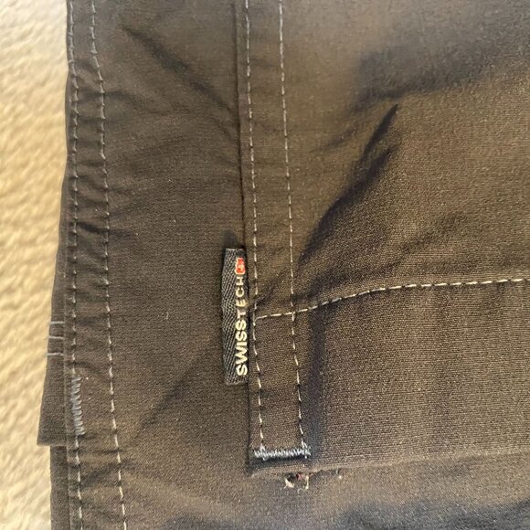 Swiss Tech Mens Cargo Pants 32x30  Black Soot Stretch Nylon Spandex Mix - Picture 10 of 12